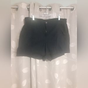 Old Navy 2X Black Utility Shorts With Brown Buttons